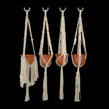 Load image into Gallery viewer, Macrame Plant Hanger - Mini Blanche
